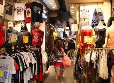 服裝店提升進(jìn)貨質(zhì)量與效率的關(guān)鍵策略——不得不了解的批發(fā)渠道與技巧