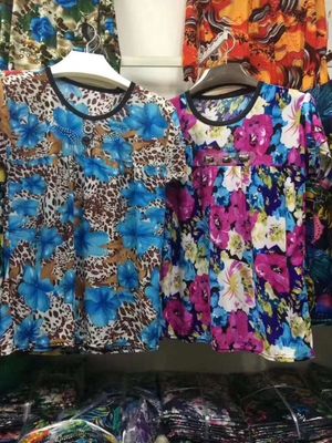 廣州沙河服裝批發(fā)市場廠家虧本清倉 5元毛衣與貴州特價(jià)針織衫批發(fā)指南